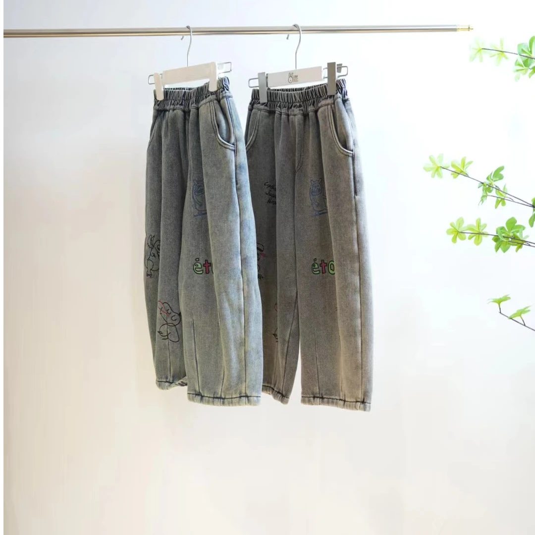 1-716-一款两色卡通彩绘印花儿童秋冬加绒牛仔裤