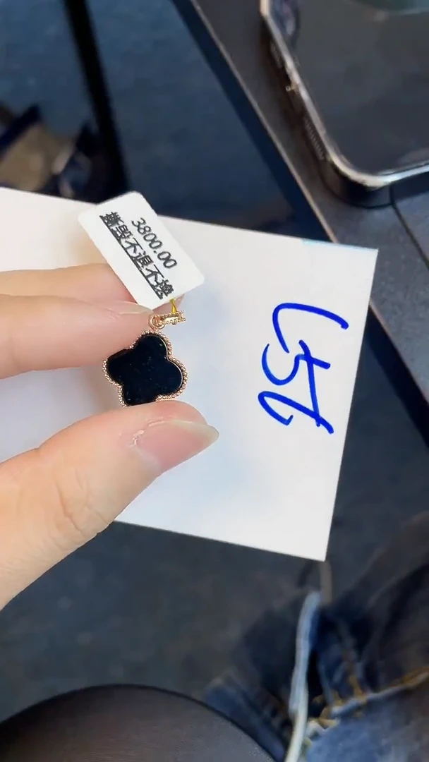 【闪购商品】翡翠颈饰18K金镶嵌00000000