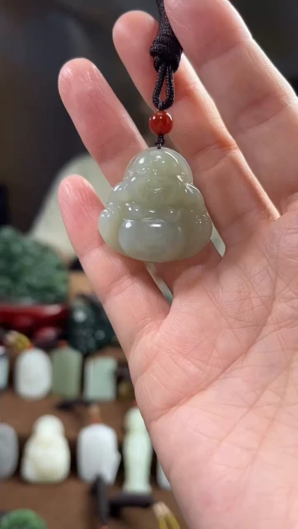 颈饰未镶嵌和田玉·