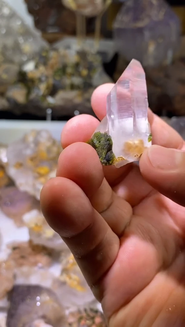未镶嵌珠宝半成品水晶77号四川超七花园水晶
