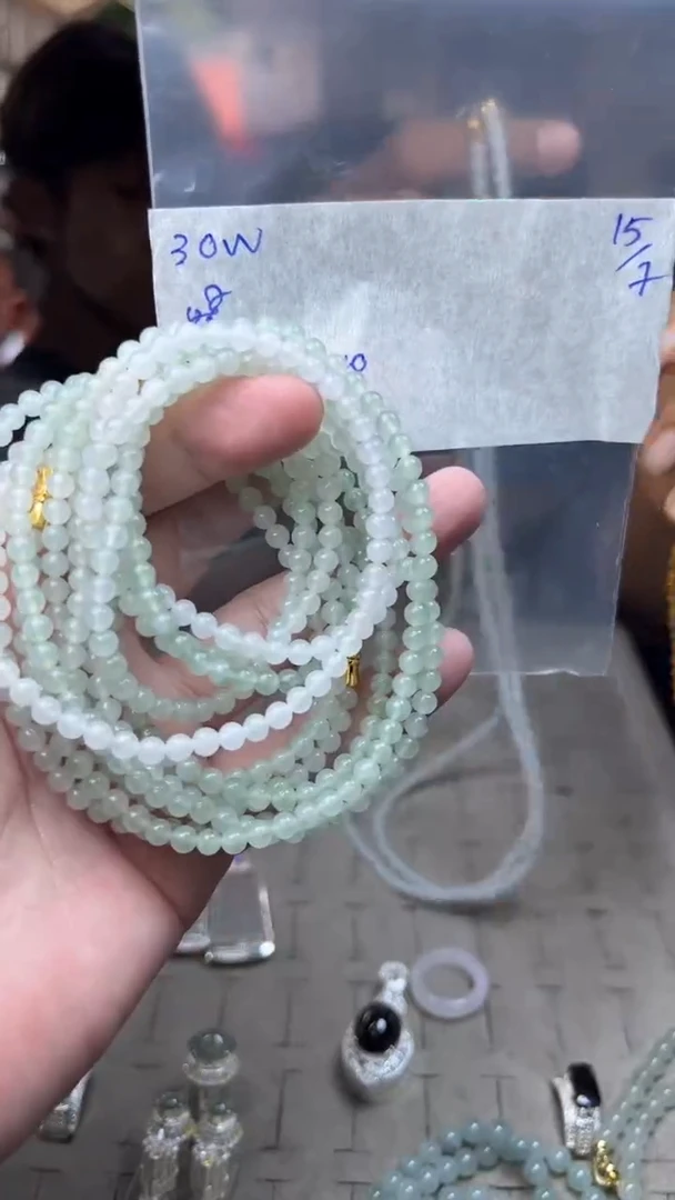 定制翡翠未镶嵌多样性随机发货，拍一发一