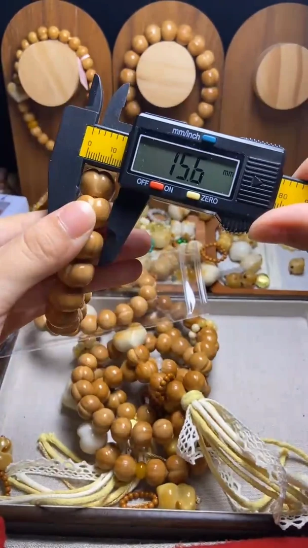 手串猴头核桃?****醒全品纯手工奶油爱心黄跑环悟道猫吊坠手串