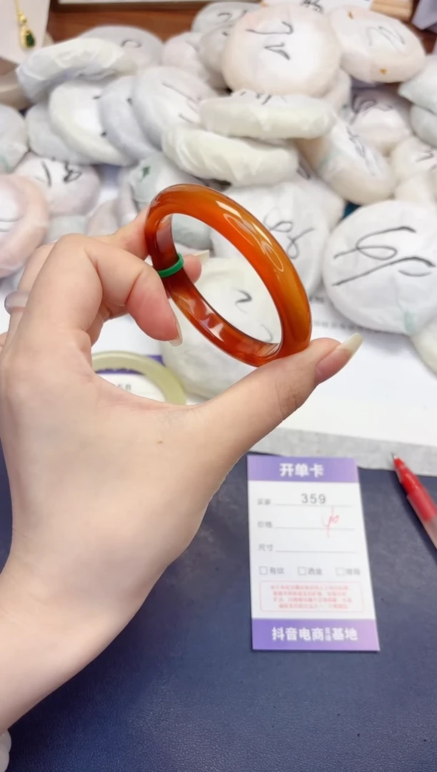 石英质玉手镯未镶嵌359-玛瑙-圈口56