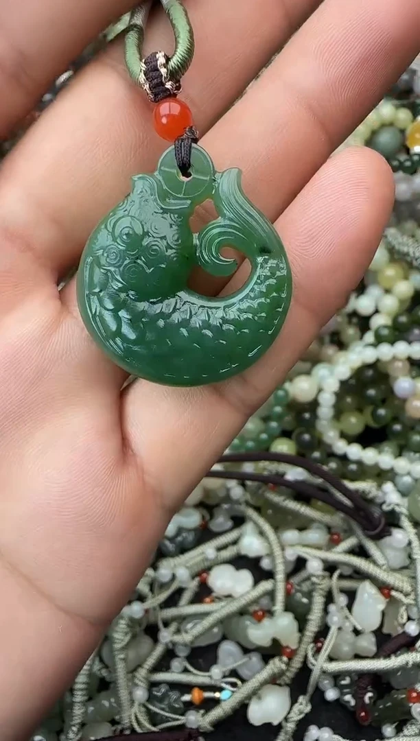 颈饰未镶嵌和田玉拍一发一