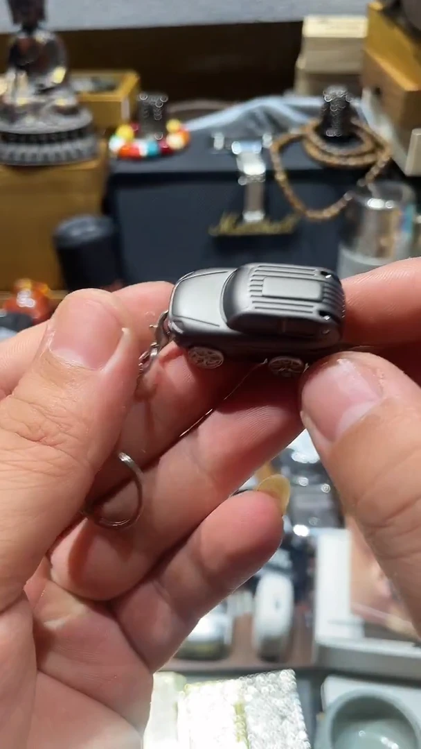 瓷片闪购商品 如图所示