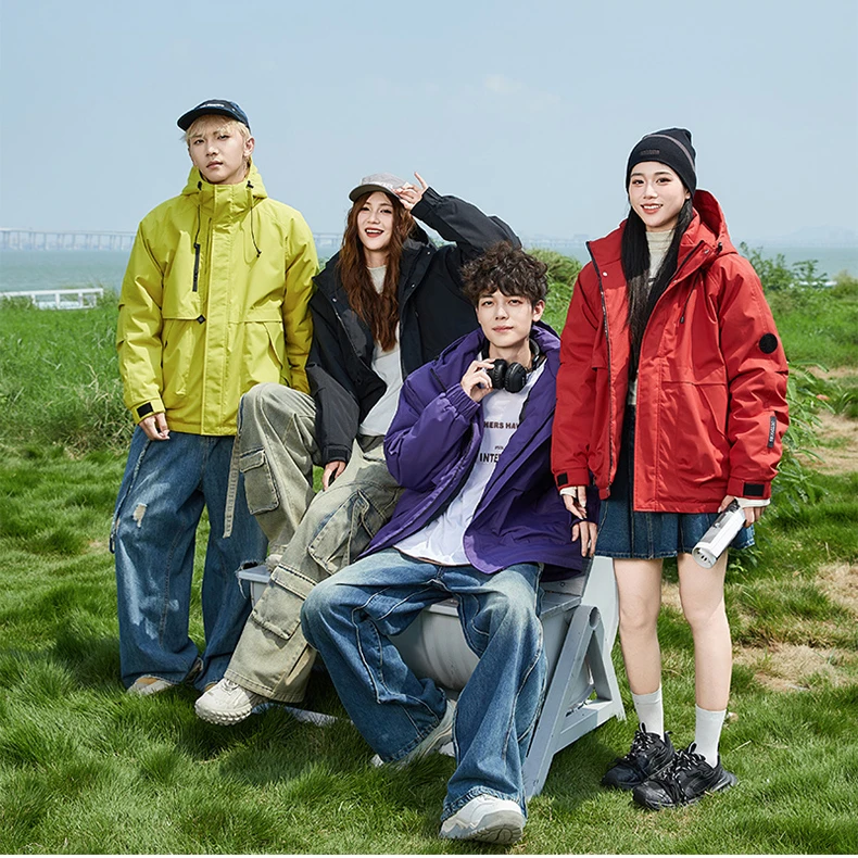 情侣款冲锋衣秋冬季登山防风防水保暖休闲夹克外套