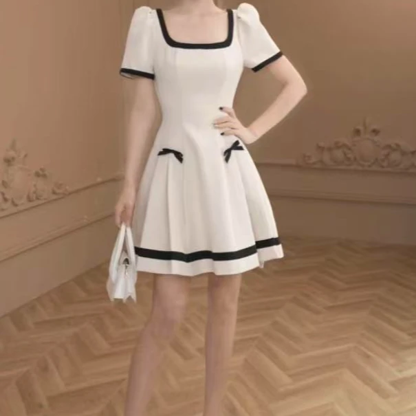 2025新款优雅修身显瘦简约小众高级感小个子白色法式连衣裙11556