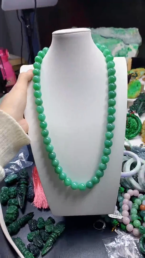 颈饰未镶嵌翡翠因**合天然缅甸a货翡翠