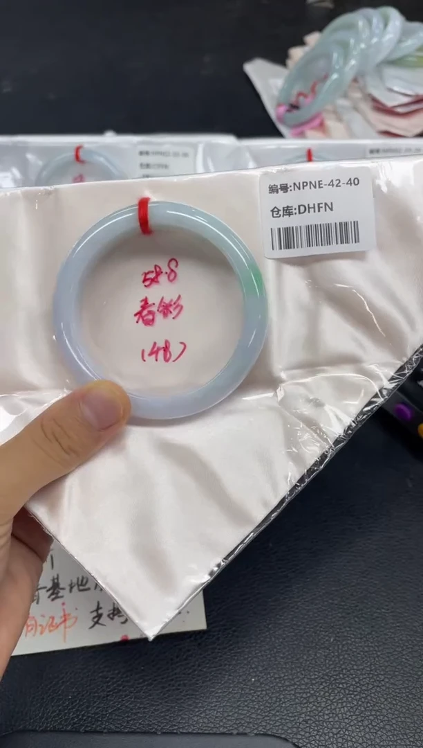 未镶嵌手镯翡翠翡翠手镯