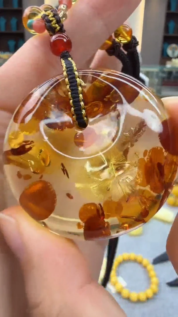 琥珀颈饰未镶嵌114号秒拍 假一罚三