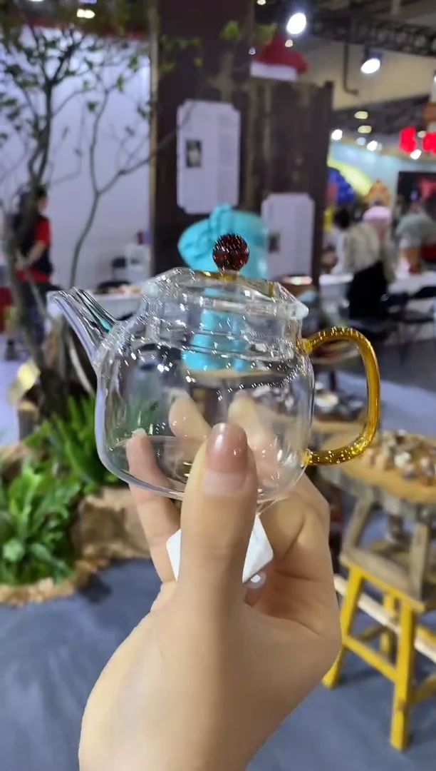 禾器/言卿壶/琥珀