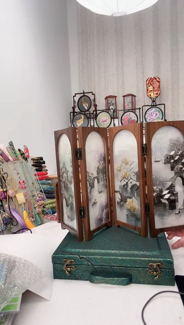 扇子绣作品手工团扇