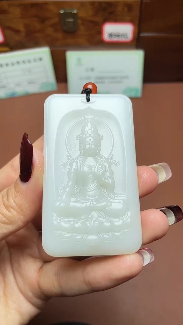 未镶嵌和田玉挂件当**迷和田玉