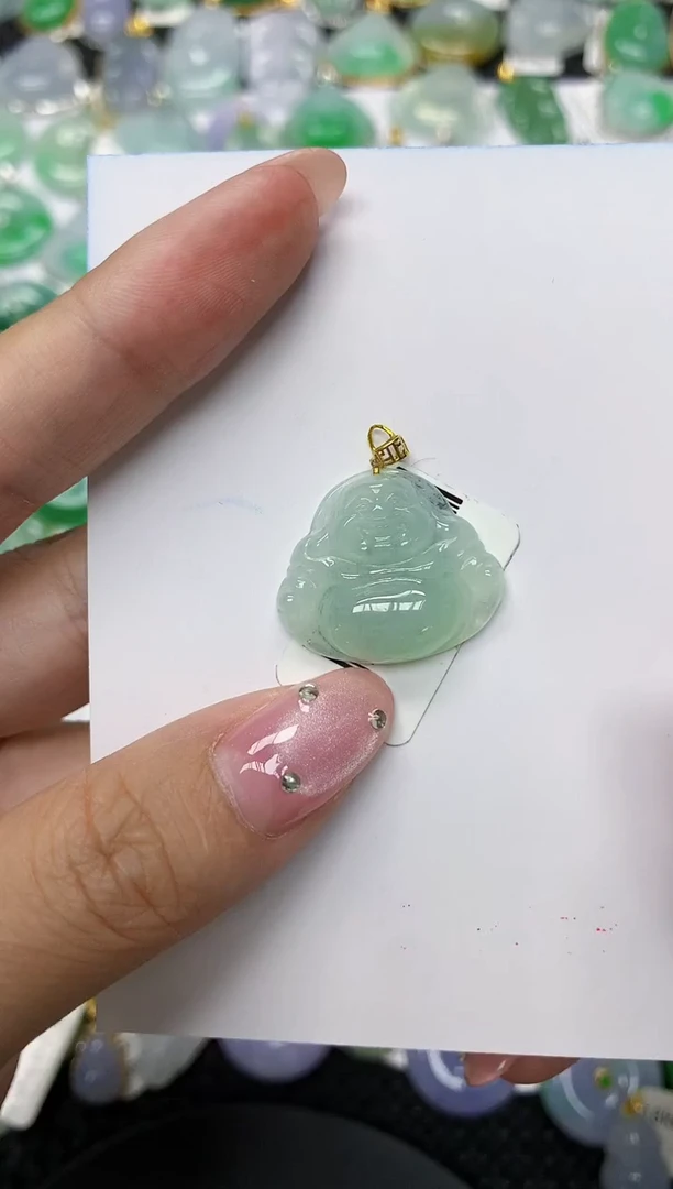 翡翠18K金镶嵌颈饰1111111111
