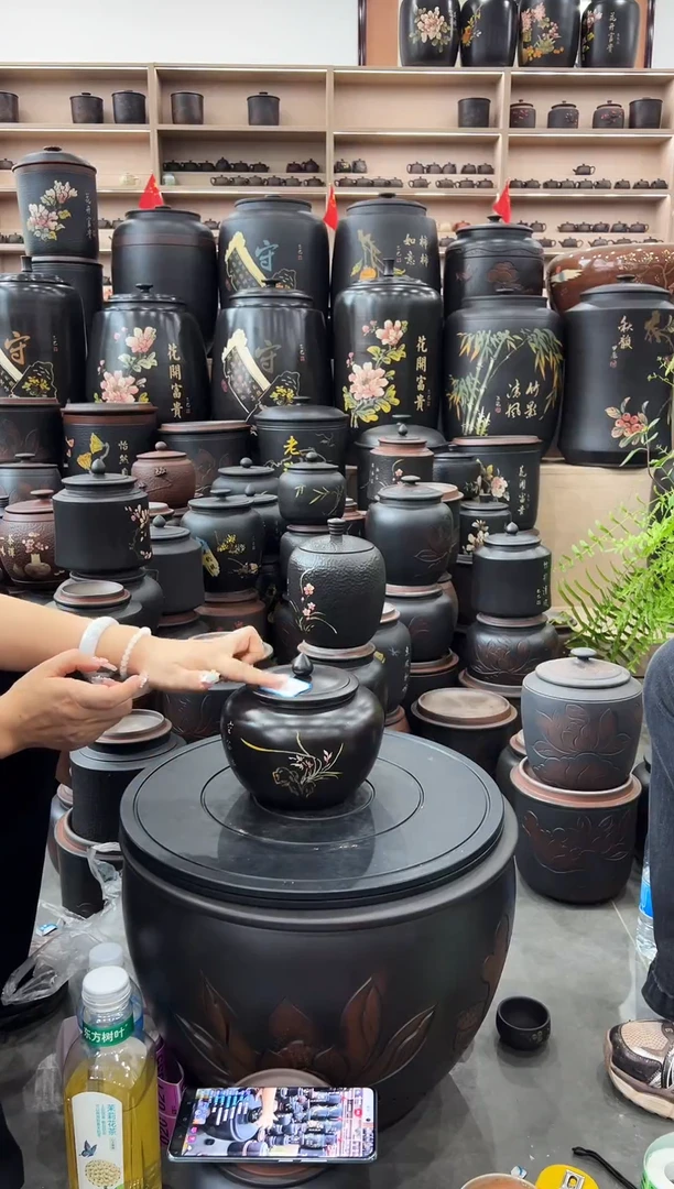 瑕疵茶叶罐 小苹果彩填  073
