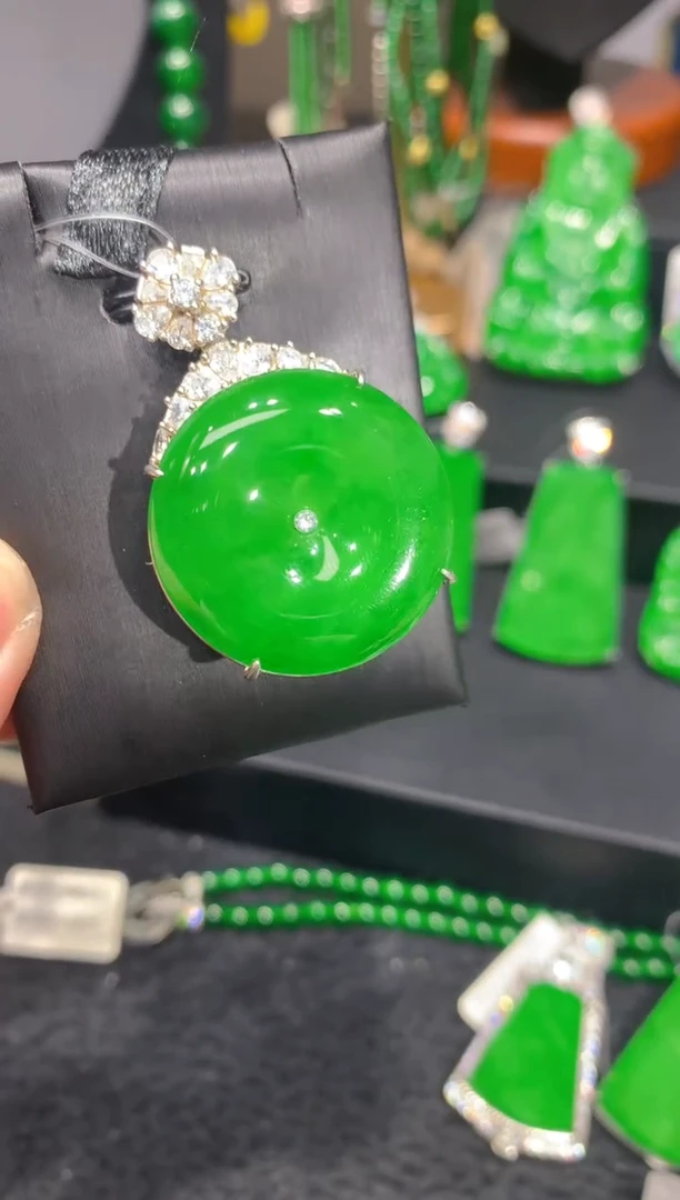 颈饰银S925镶嵌翡翠12一季