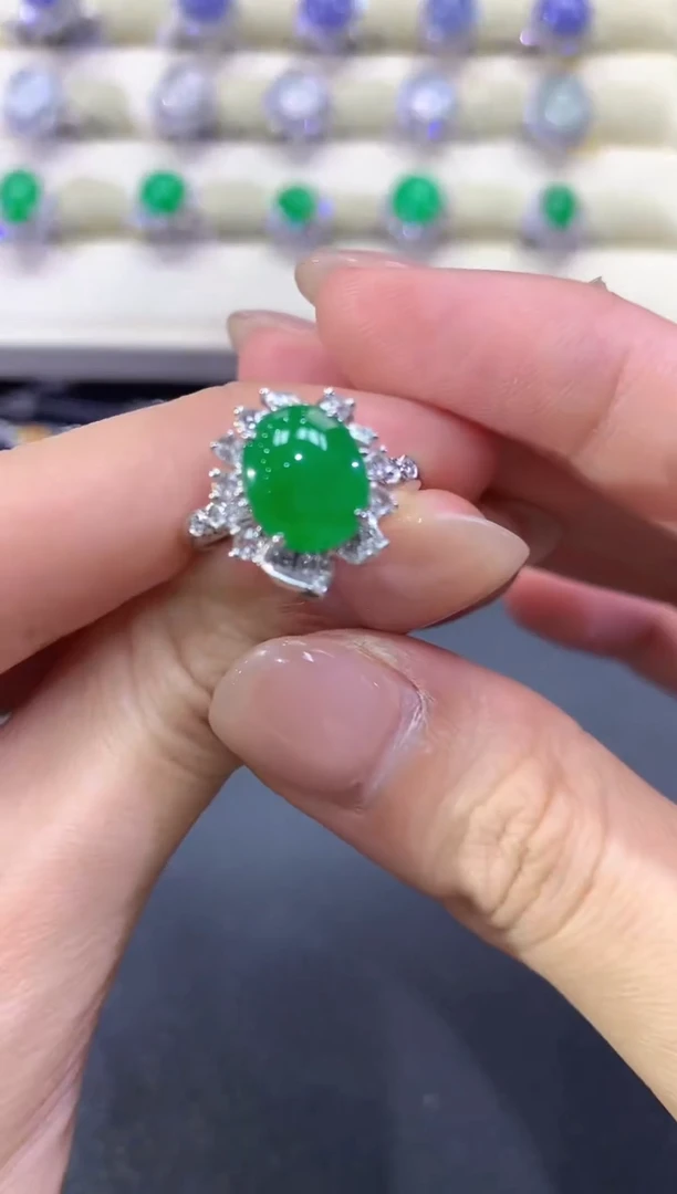 【闪购商品】翡翠戒指18K金镶嵌a318