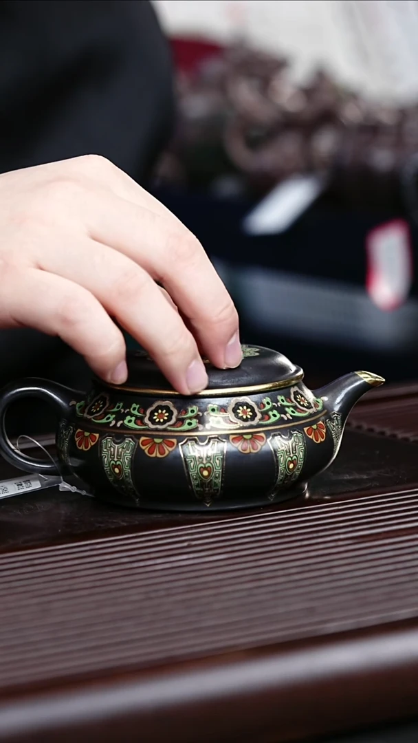 紫砂茶宠宜兴紫砂 明炉老黑料 汪庆龙 244