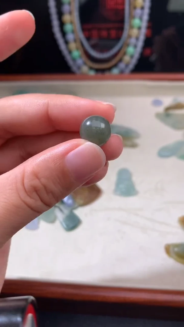 未镶嵌定制翡翠