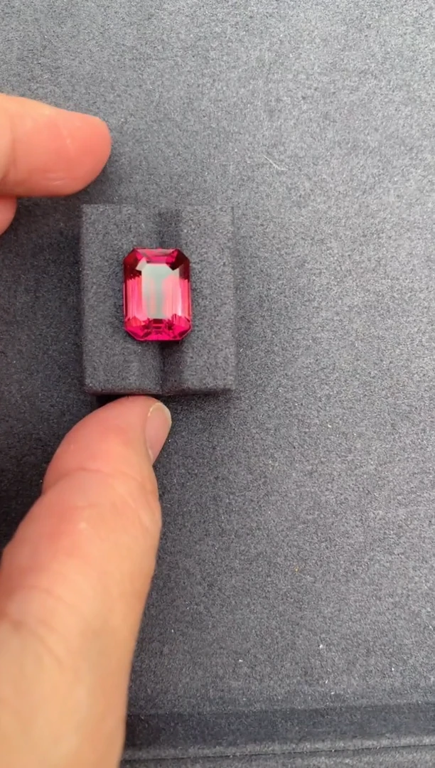 【闪购商品】碧玺裸石未镶嵌8.8ct卢比莱