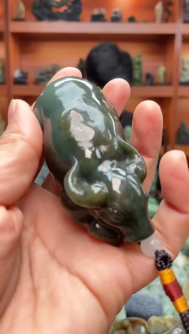 未镶嵌和田玉把件1