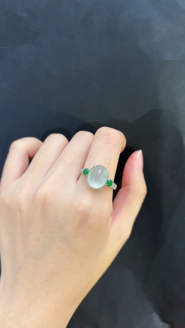 18K金镶嵌戒指翡翠翡翠蛋面戒指19.5圈多人不退不换