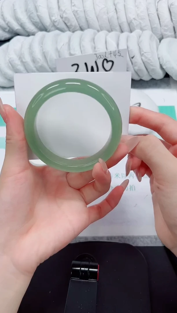 石英质玉手镯未镶嵌84-58.2