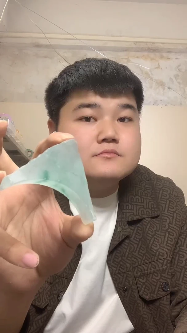 玉冰花色边角毛坯