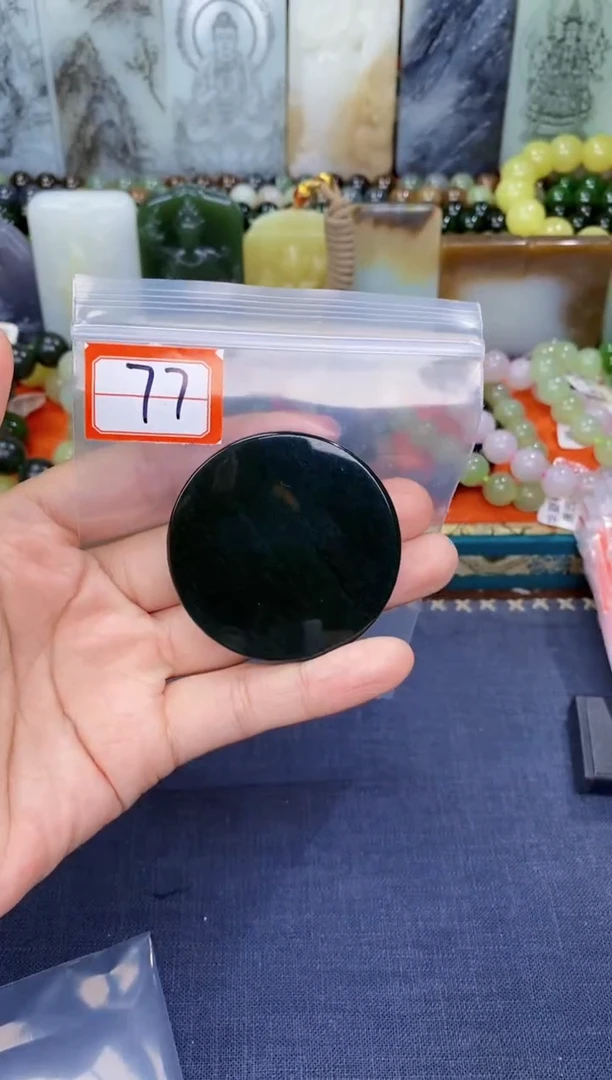 颈饰未镶嵌和田玉夜***神和田玉