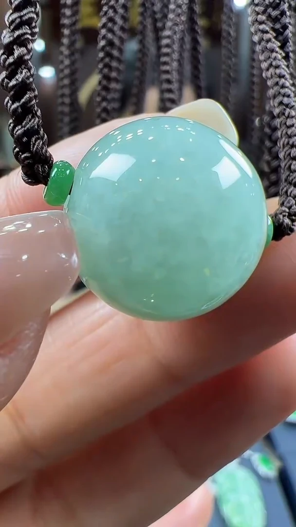 【闪购商品】翡翠挂件未镶嵌圆珠吊坠