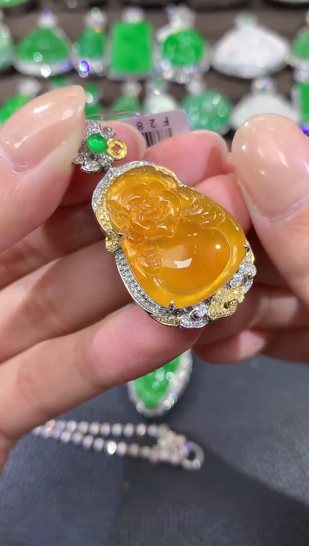 吊坠(不含链)18K金镶嵌翡翠C70