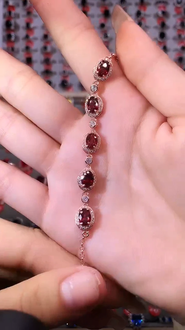 【闪购商品】石榴石手链银S925镶嵌1111