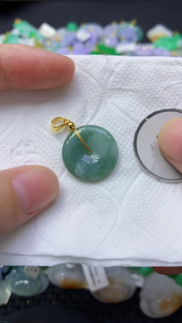 颈饰未镶嵌翡翠天然缅甸翡翠A货