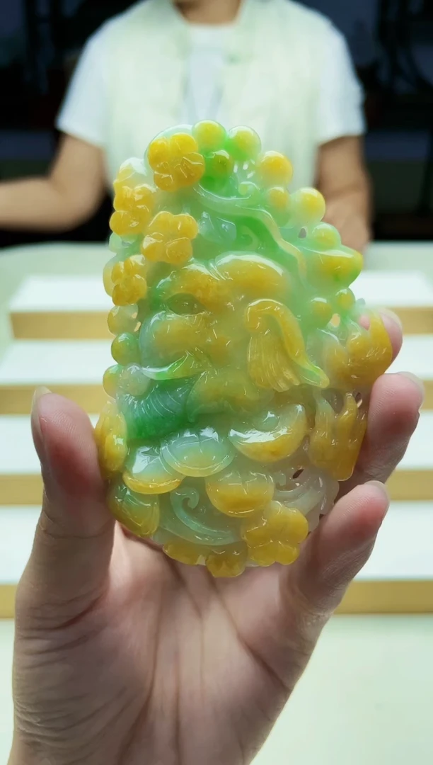 未镶嵌定制翡翠毛货09240137