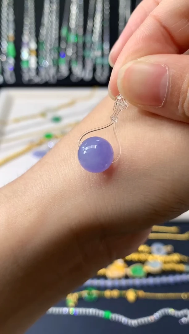 翡翠未镶嵌吊坠(不含链)A563|15800