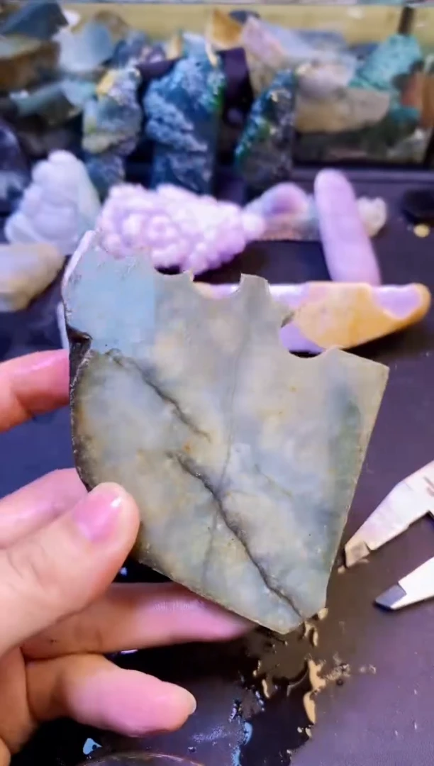 颈饰未镶嵌翡翠天然翡翠070
