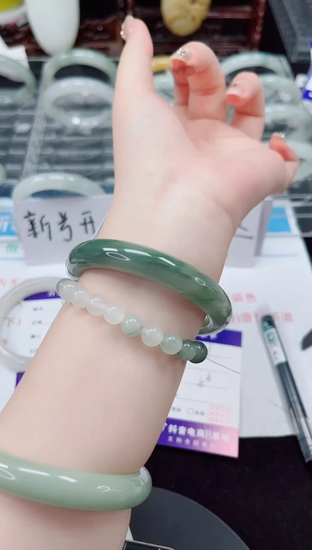 未镶嵌手镯石英质玉41-55/56