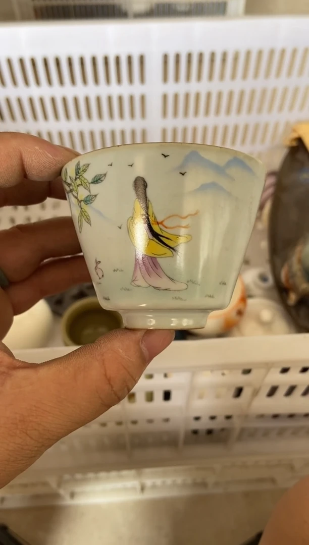 无运费险有瑕疵的摄影的产品有使用过的痕迹有点脏介意勿拍