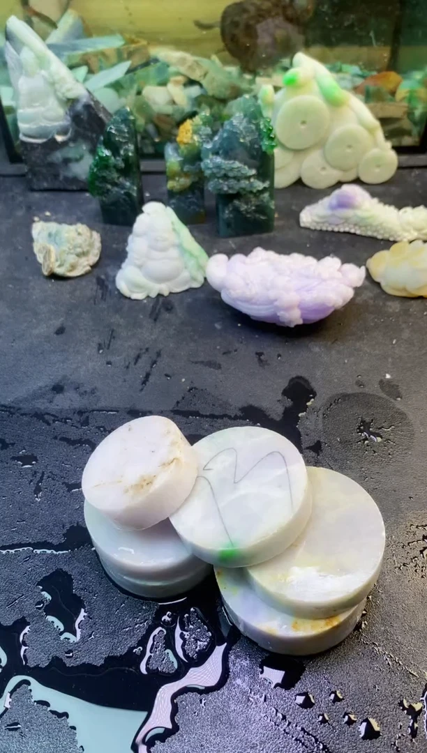 翡翠挂件未镶嵌012