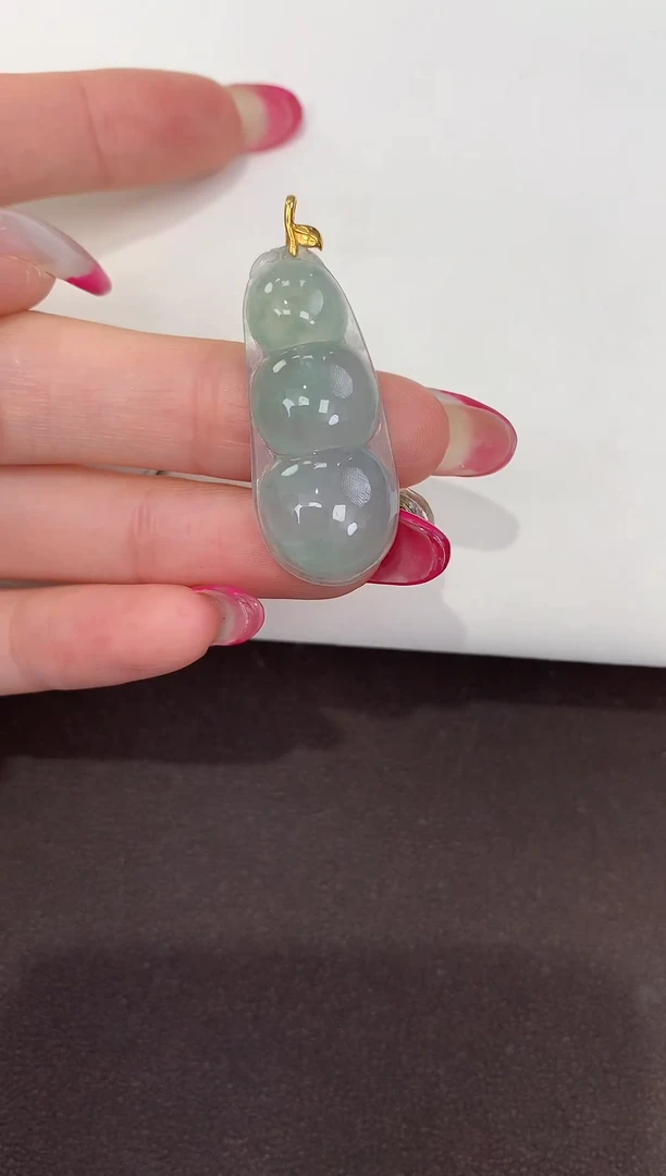 颈饰18K金镶嵌翡翠缅甸a货翡翠