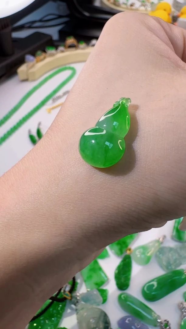 颈饰未镶嵌翡翠缅甸A货翡翠
