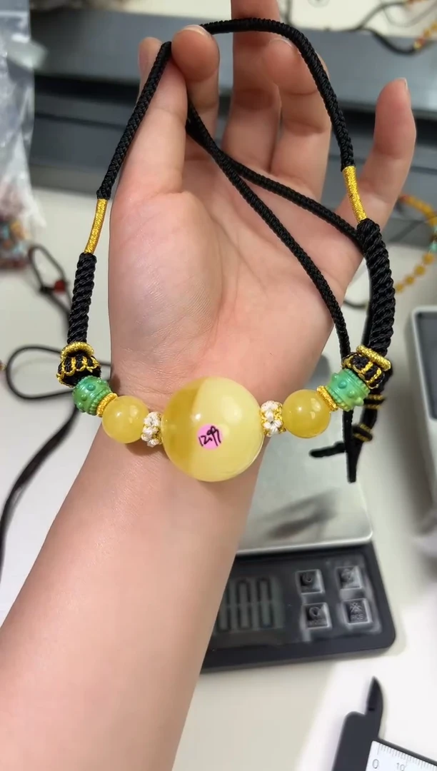 裸石琥珀未镶嵌琥珀蜜蜡吊坠