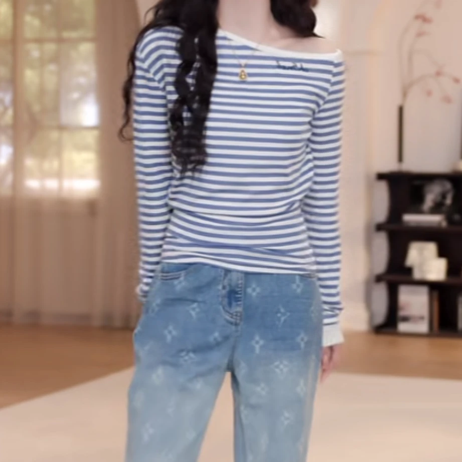 设计感斜肩字母条纹长袖显瘦t恤女2025新款春夏时尚百搭休闲上衣