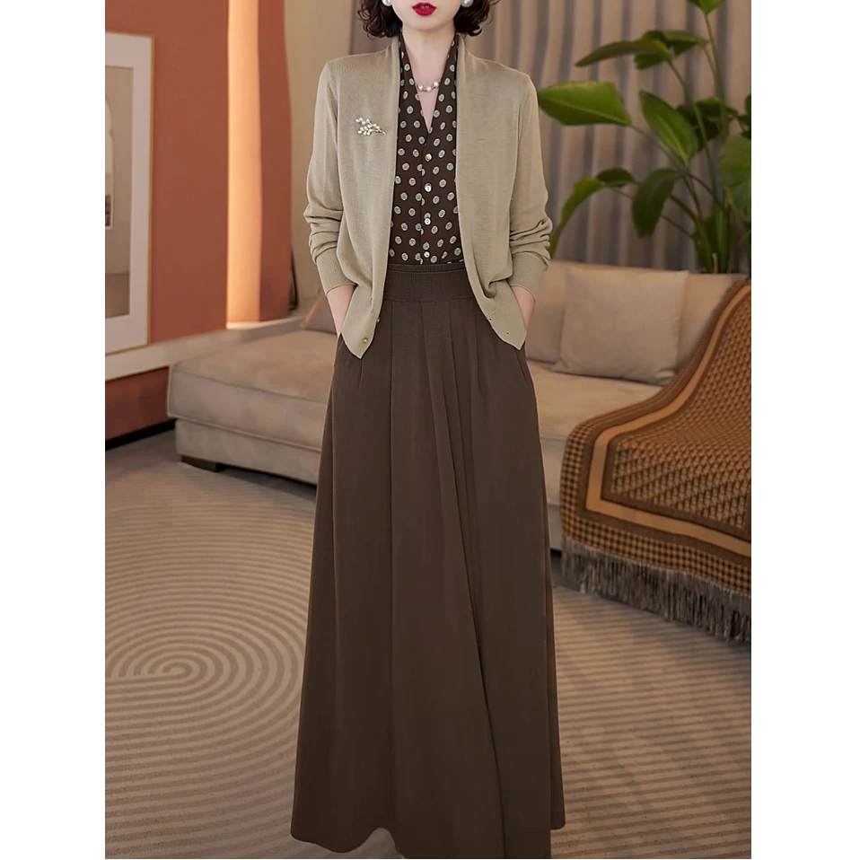 高端减龄时尚套装2025秋季新款气质修身显瘦假两件针织衫+半身裙