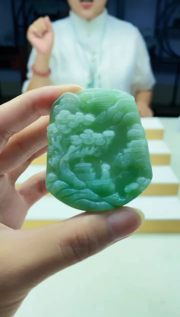 颈饰未镶嵌翡翠09230065