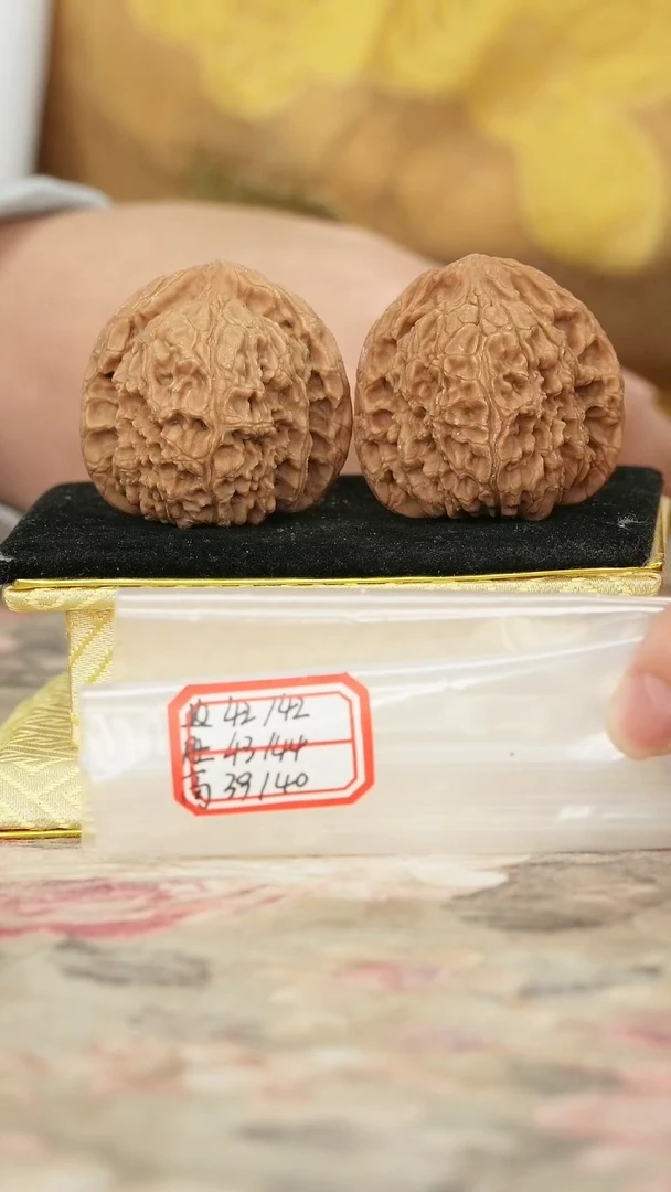 把件文玩核桃赵喜满南疆石