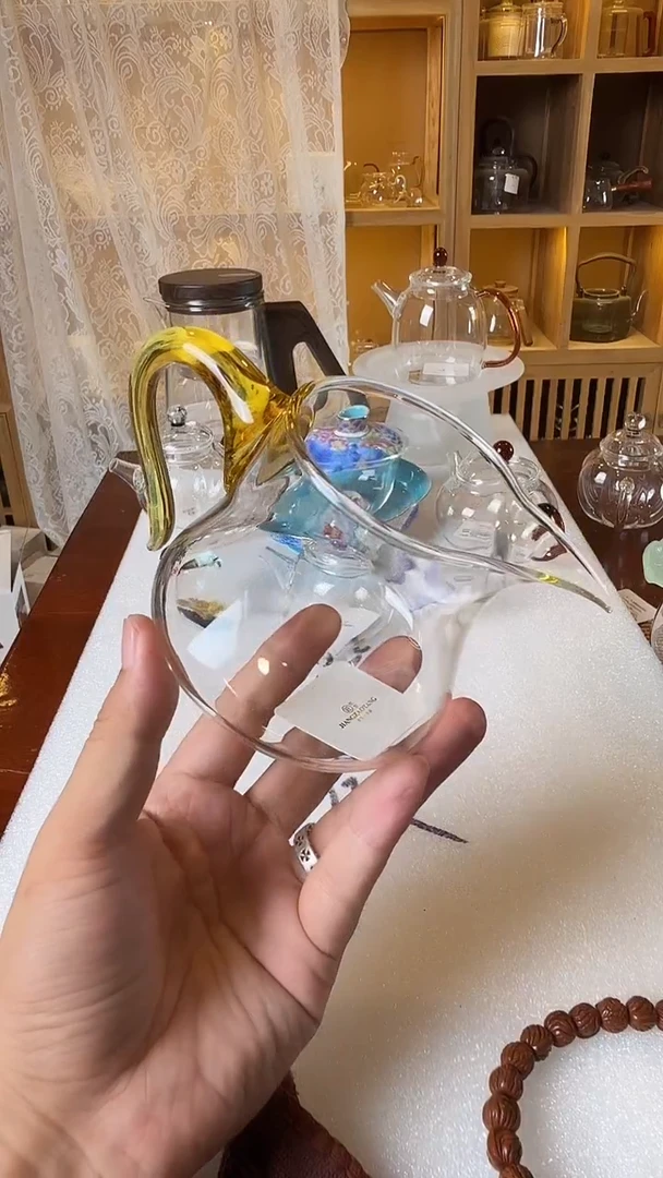 C-02黄色。。。。。。。。。