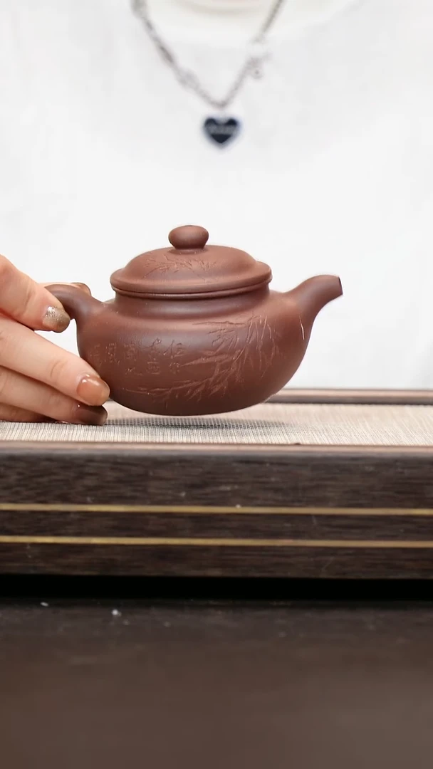 茶壶紫砂原矿紫泥  仿古 刻绘款