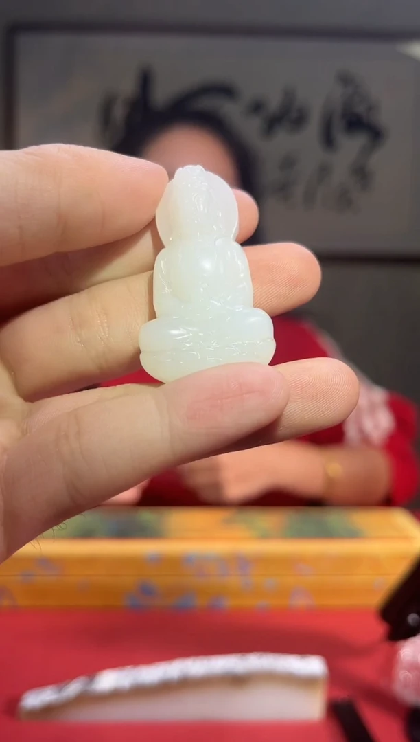 未镶嵌和田玉挂件乐姐（观音）32