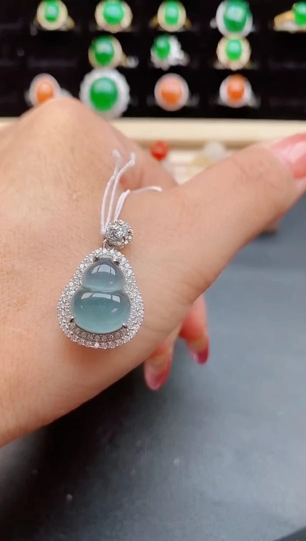 【闪购商品】翡翠吊坠(赠链)银S925镶嵌321321